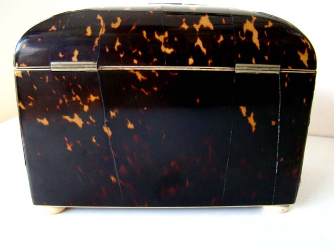 SPECIAL BUYING OPPORTUNITY!! An English Regency period Silver Mounted Tortoiseshell Double Tea Caddy Box circa 1820 signed by the maker "Thomas Lund, 56 & 57 Cornhill, London." — image 4